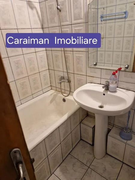 Obor, Colentina, Teiul Doamnei langa sectia 7 pol.